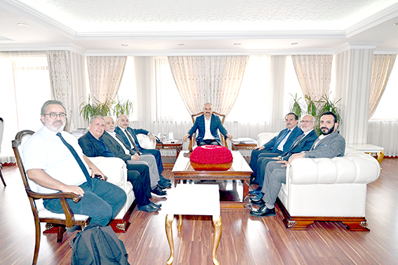 CUMHURBAŞKANI DANIŞMANLARINDAN VALİ CANALP’A ZİYARET