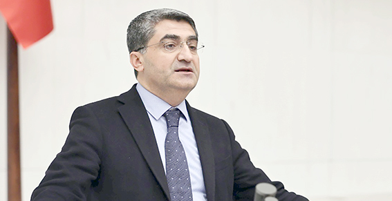 EKMEN “27 MAYIS ŞEHİTLERİNİ RAHMETLE ANIYORUZ”