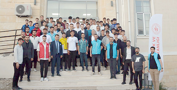 ENES EFENDİOĞLU, GENÇLERLE BULUŞTU