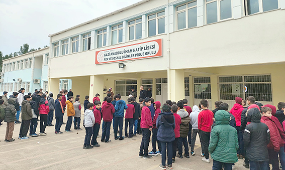 GAZİ ANADOLU İHL; BAŞARILI GELECEKLERE AÇILAN KAPI