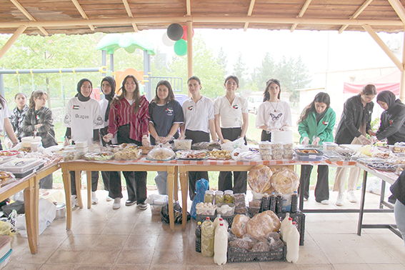 GAZZE YARARINA KERMES DÜZENLENDİ