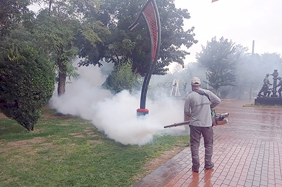 İLAÇLAMA ÇALIŞMALARI ARALIKSIZ DEVAM EDİYOR