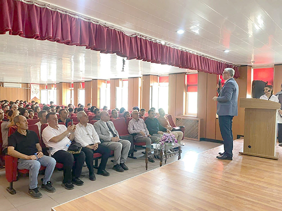 MATEMATİK YARIŞMASI ÖDÜLLERİ VERİLDİ