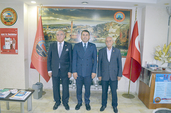 MÜDÜR GÜMÜŞ’TEN EMEKLİLERE ZİYARET