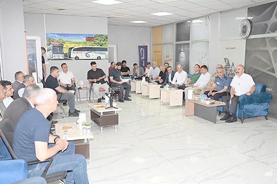 OTOBÜSLERDE EMNİYET KEMERİ TAKMAK ZORUNLU HALE GELİYOR