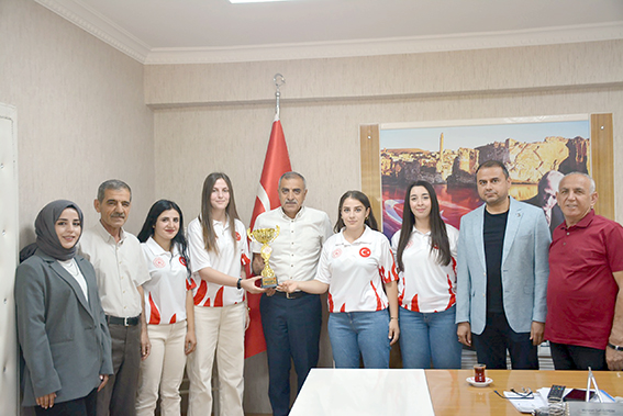 ÖZPERK, TÜRKİYE ŞAMPİYONLARINI AĞIRLADI