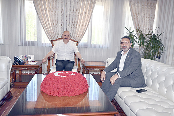 ŞUBE BAŞKANI NASIROĞLU’NDAN VALİ CANALP’E ZİYARET