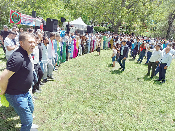 TIMOK KÖYÜ’NDE COŞKULU FESTİVAL