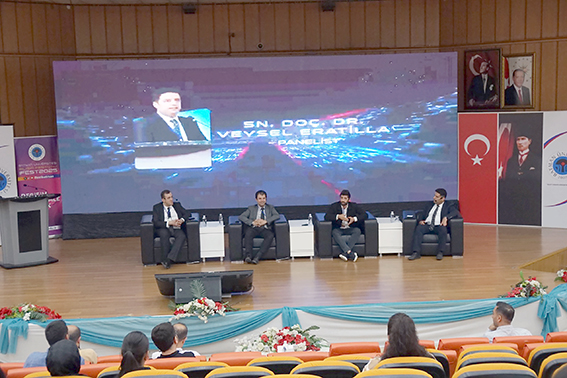 ULUSLARARASI BİLİŞİM KONGRESİ SONA ERDİ