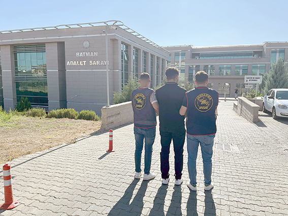 BİR YILDIR ARANAN FİRARİ YAKALANDI