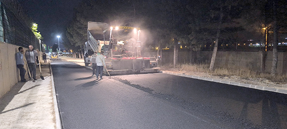 ASFALT SERİMİYLE KONFORLU ULAŞIMIN KAPISI AÇILIYOR