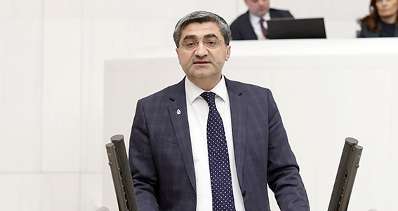 EKMEN “KAZANLI SAHİLİNDEKİ KİRLİLİK ENGELLENMELİDİR”