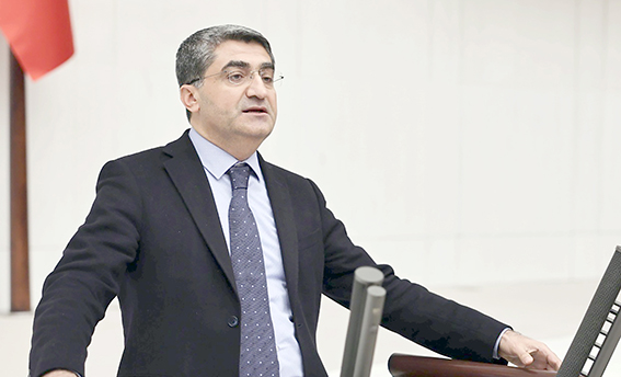 EKMEN “VERİLER ORTADA, EN AZ %30 ASGARİ ÜCRET ZAMMI ŞART”