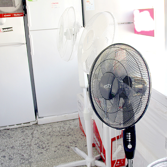 ESNAFI SICAKLAR VURDU