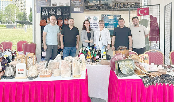 FESTİVALDE KOZLUK RÜZGÂRI ESTİ