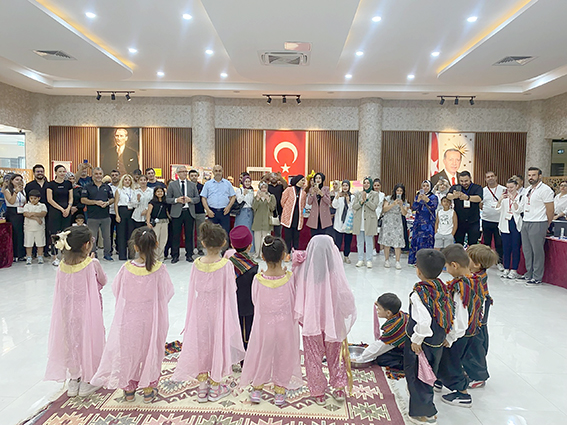 MÜDÜR CİĞER, YIL SONU SERGİSİNE KATILDI