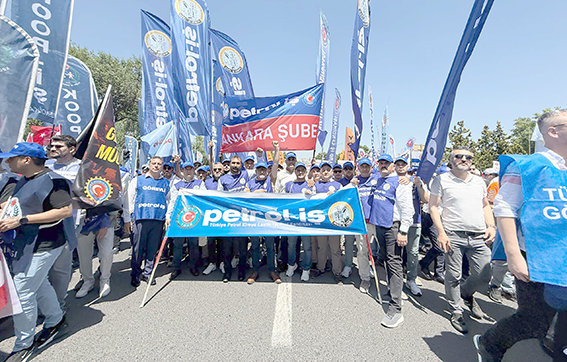 PETROL-İŞ SENDİKASI MALİYE BAKANLIĞI’NA YÜRÜDÜ