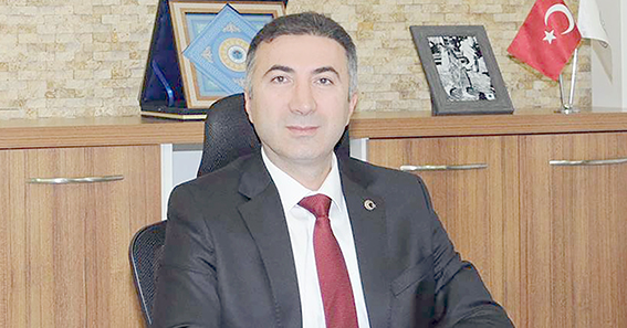 REKTÖR DEMİR’DEN ÖĞRENCİLERE MESAJ