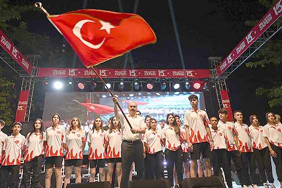 “BU RUHLA BÜYÜK VE GÜÇLÜ TÜRKİYE HEDEFİNE YÜRÜYORUZ”