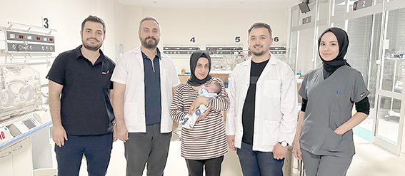 27 HAFTALIK DOĞAN SEVDA BEBEK, HAYATA TUTUNDU