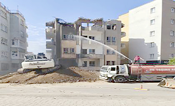 8 YAPI KONTROLLÜ ŞEKİLDE YIKILDI