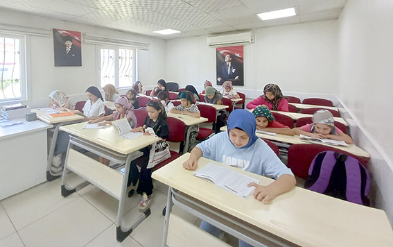 ADEM’LERDE YAZ KURSLARI BAŞLADI