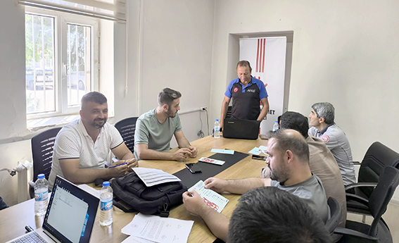 AFAD’DAN PERSONELLERE AFET VE YANGIN EĞİTİMİ
