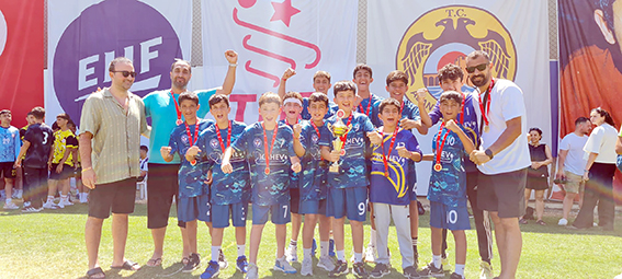 HENTBOL’DA ULUSAL DÜZEYDE BÜYÜK BAŞARI