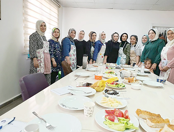 BELEDİYE, KADINLARI İŞ HAYATINA HAZIRLIYOR