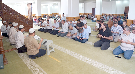 KAZADA HAYATINI KAYBEDENLER İÇİN MEVLİD-İ ŞERİF OKUTULDU