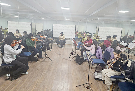 KURS ATÖLYELERİ BAŞLATIYOR