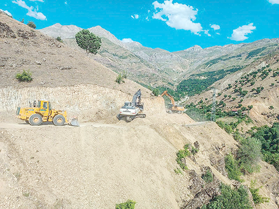 SASON’UN ZİRVESİNE GİDEN YOL AÇILIYOR