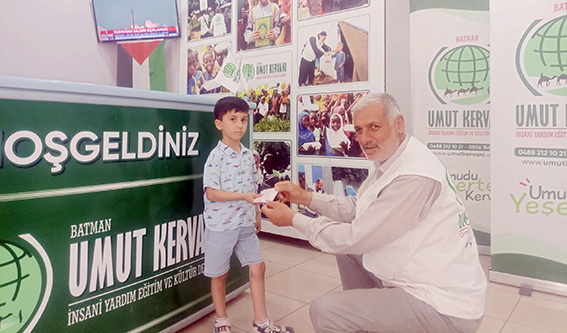 MİNİK YÜREKTEN FİLİSTİN’E BÜYÜK DESTEK