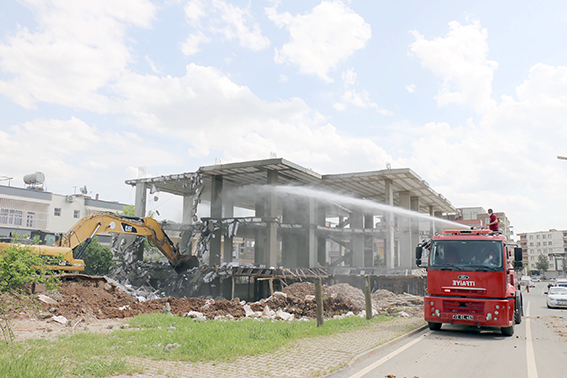 “KAÇAK YAPILARA GÖZ AÇTIRMIYORUZ”