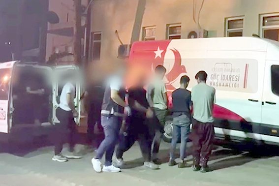 SASON’DA GÖÇMEN KAÇAKÇILIĞI OPERASYONU