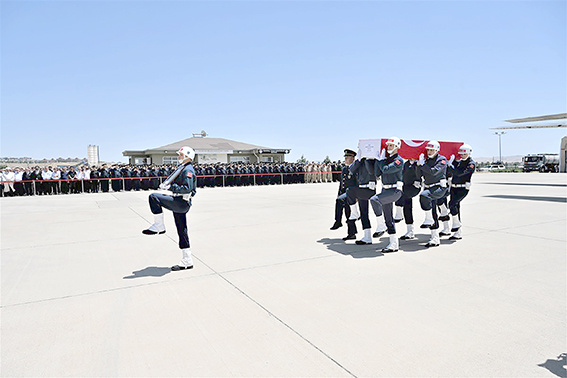 ŞEHİTLER MEMLEKETLERİNE UĞURLANDI