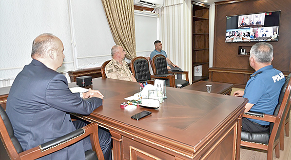 VALİ CANALP, GÜVENLİK TOPLANTISINA KATILDI