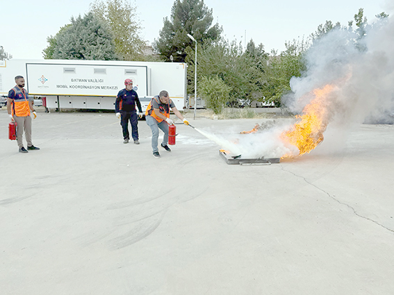 AFAD GÖNÜLLÜLERİNE SAHA EĞİTİMİ VERİLDİ