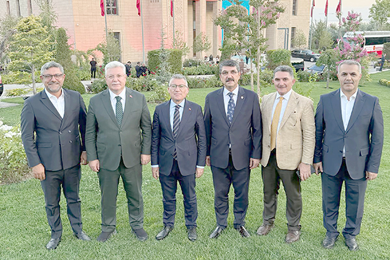 AK PARTİ İL TEŞKİLATI 1.071 KİŞİLİK KATILIMLA MALAZGİRT’TE YERİNİ ALDI