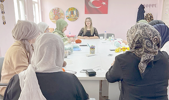 AİLE DESTEK MERKEZLERİNDE TEŞVİK EĞİTİMLERİ DEVAM EDİYOR