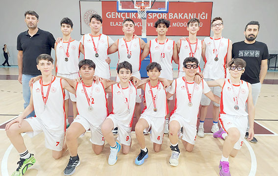 BASKETBOL ERKEK TAKIMI TÜRKİYE FİNALLERİNDE!