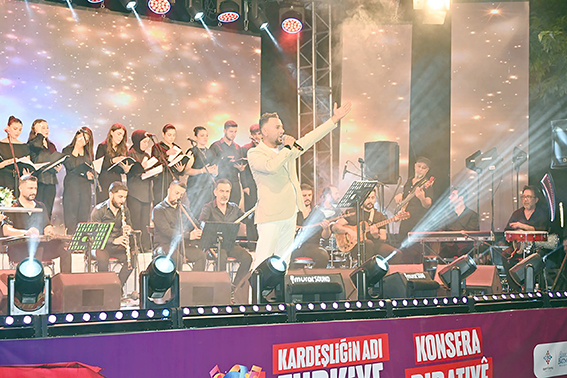 BATMANLILARDAN KONSERE YOĞUN İLGİ