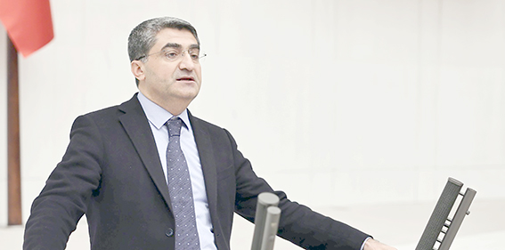 EKMEN “TOPLUM, RUHSAL KRİZDE”