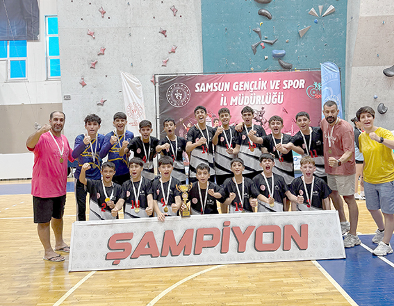 HENTBOL ERKEK TAKIMI TÜRKİYE ŞAMPİYONU OLDU