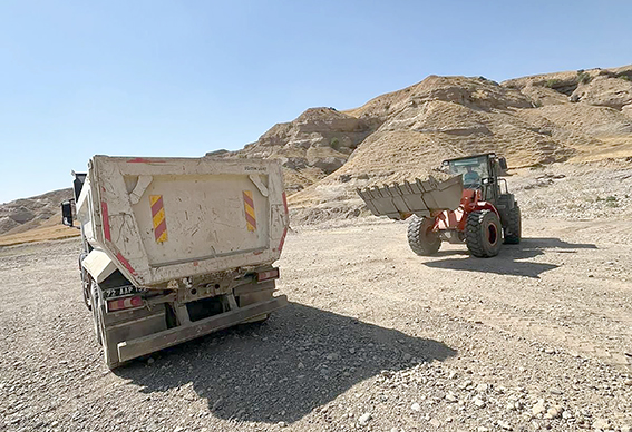 KÖYLERDE ÇALIŞMALARI ARALIKSIZ SÜRÜYOR