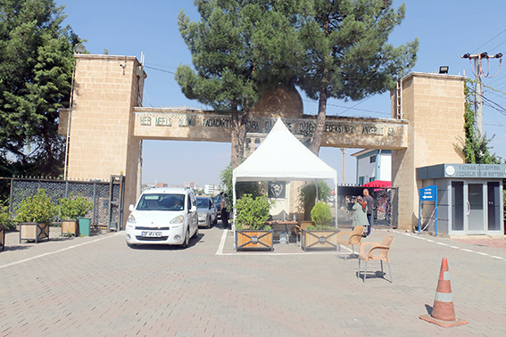 MEZARLIK HİZMETLERİ ARALIKSIZ SÜRÜYOR