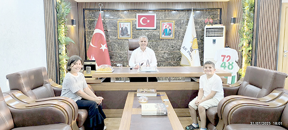 MİNİK MİSAFİRLERDEN ANLAMLI ZİYARET