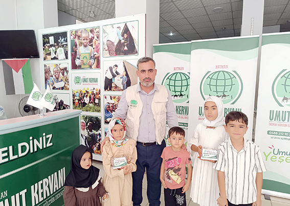 MİNİK YÜREKLERDEN BÜYÜK FEDAKÂRLIK