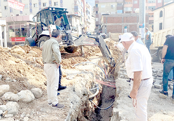 SASON’DA ALTYAPI ÇALIŞMASI DEVAM EDİYOR