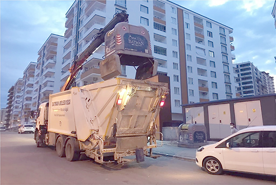 HER GÜN 400 TON ÇÖP BERTARAF EDİLİYOR